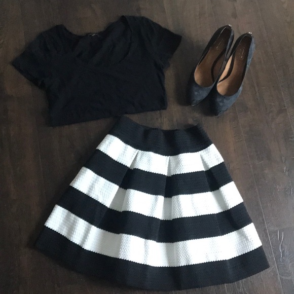 Xhilaration Dresses & Skirts - Black and White High Waisted  Circle Skirt